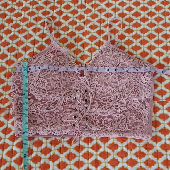 ☀️Cropped Spaghetti Strap Tank Top - Picture 4 of 5